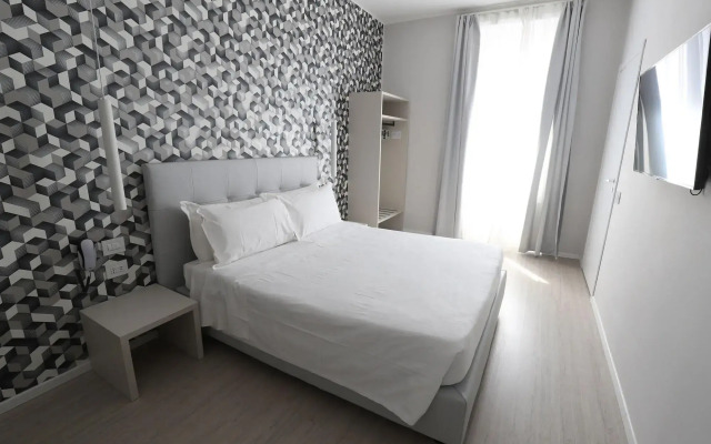 Cadorna Luxury Hotel