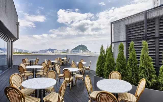 Citadines Connect Hotel Hari Busan