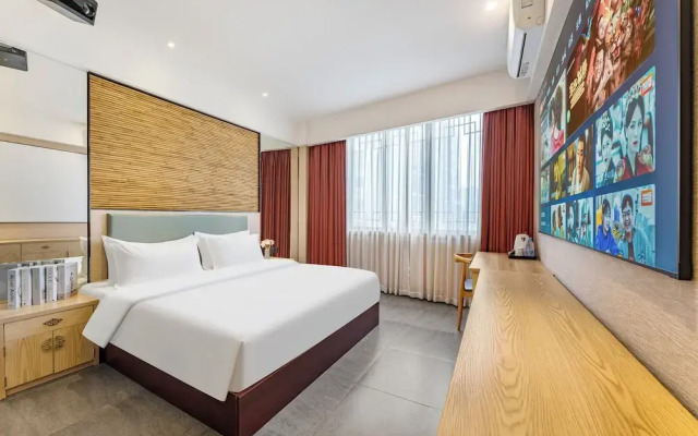 Lemon Breeze Hotel