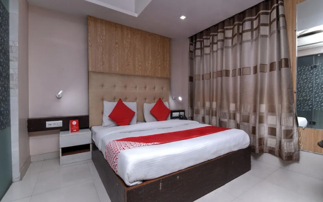 OYO 23188 Glory Villa