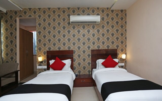 Capital O 4535 Hotel Uma Palace
