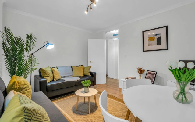 Queens Quay Mansion House Flat