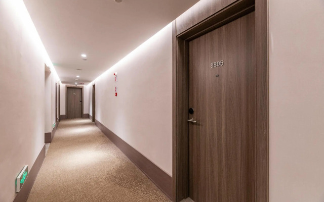 HanTing Hotel (Kaifeng Baogong Temple)