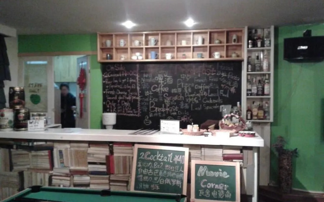 Love Flower Hostel