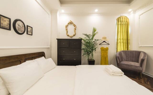 Chloe & Leo Homestay