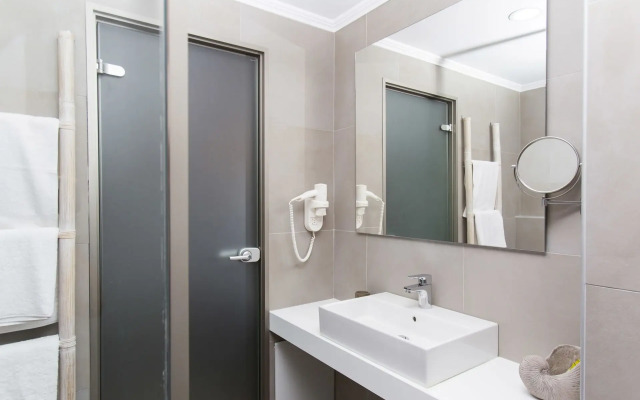 Lindos Del Mar Suites - Adults Only