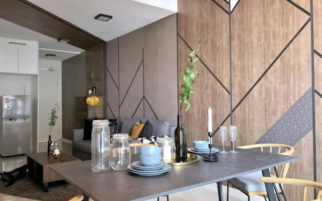 Modern Industrial Duplex Loft- Ekocheras-MRT 3pax