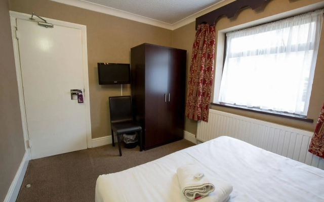 Rossmore Hotel
