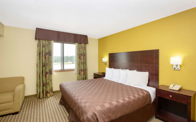 AmericInn by Wyndham Council Bluffs