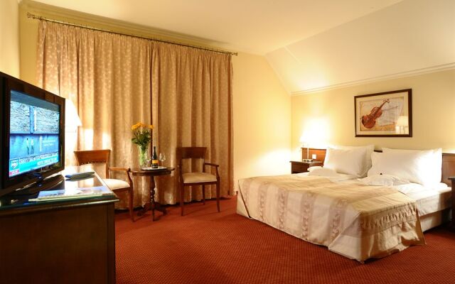 Hotel GARDEN Club