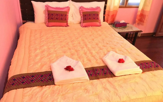 Baandin Resort and Restaurant