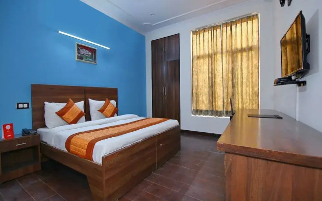 OYO 13051 Shanti Villa