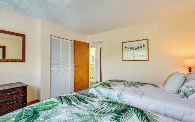 Ultimate Oceanfront Townhome Located on Kona Coast