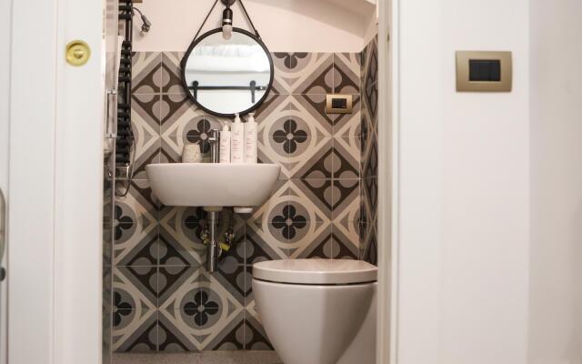 Studio Apartment at Pizzofalcone by Wonderful