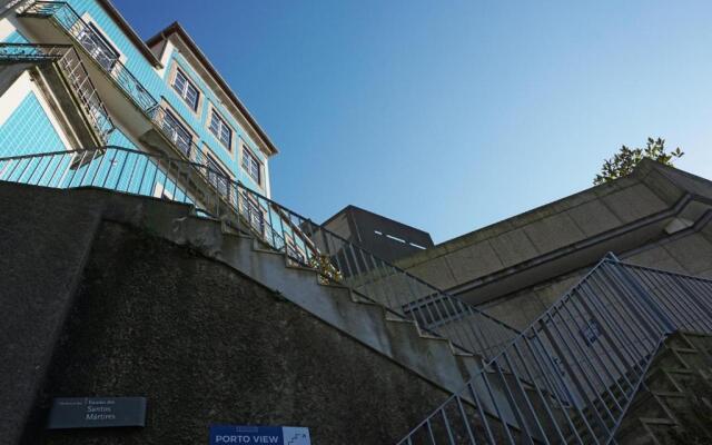 Porto View by Patio 25