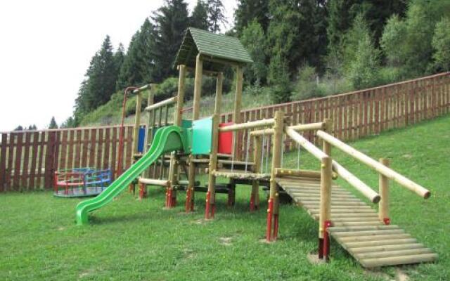 Pensjonat i Restauracja Nowak