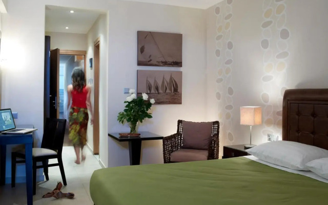 Belle Helene Hotel