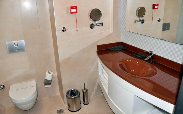 Grand Asya Hotel