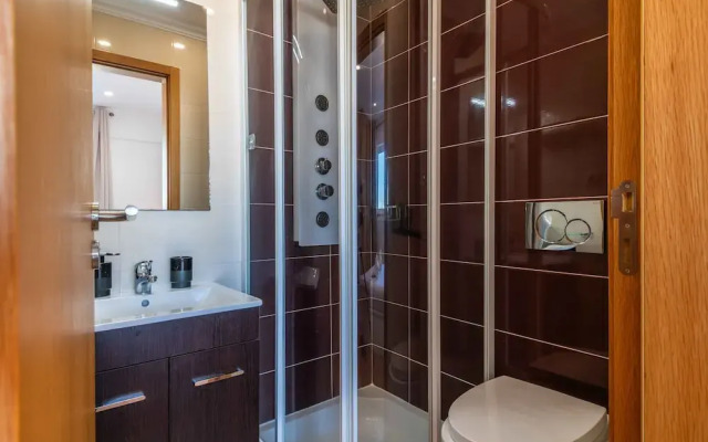 Montechoro Sea View 3 Bedroom Apartment
