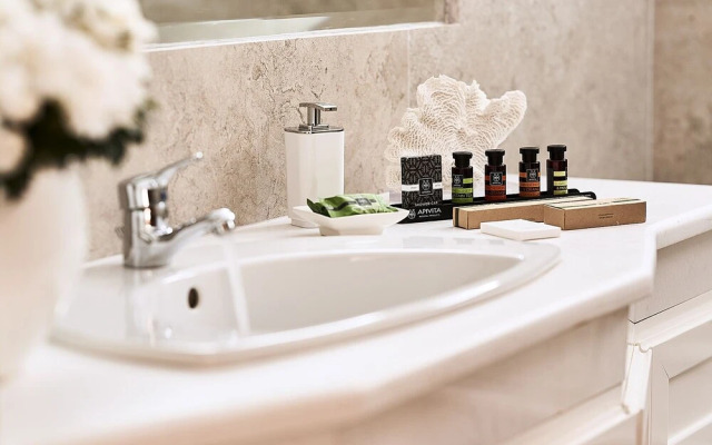 Elaia Luxury Residences
