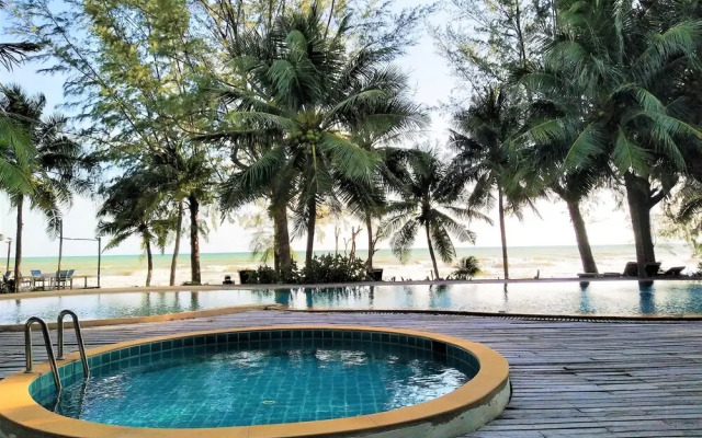 Chivaree Hotel And Resort