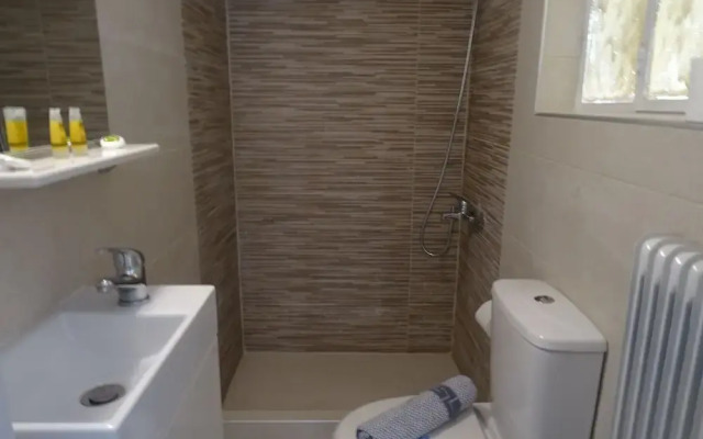 Lovely renovated studio