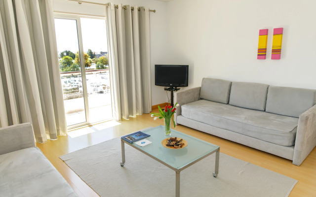 Marina Club Lagos Resort