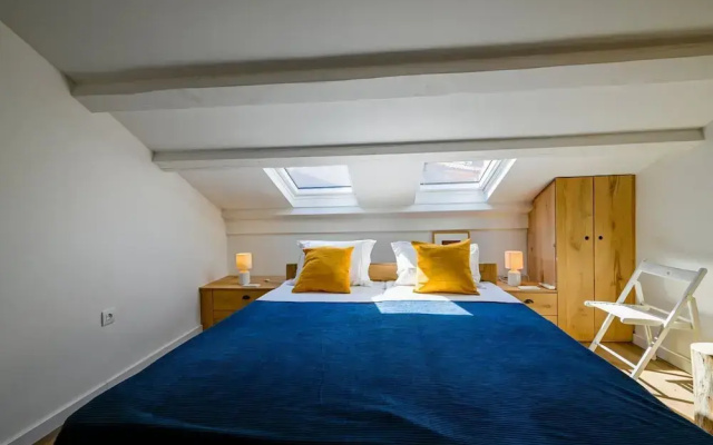 Radiant and Trendy Downtown Rovinj Apartment