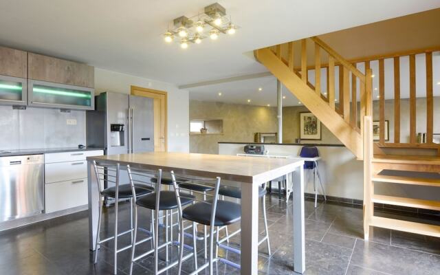 Magnificent Holiday Home in Manhay With Fenced Garden