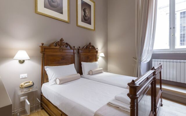 Travel & Stay - Navona 2