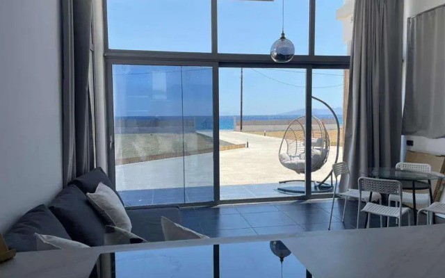 Beach Front Apartments 2-3-4