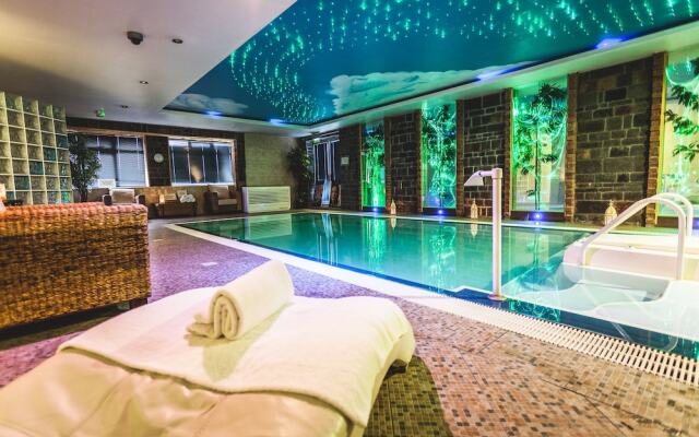Airport View Hotel & Secret Spa