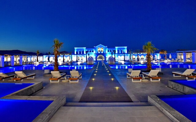 Anemos Luxury Grand Resort