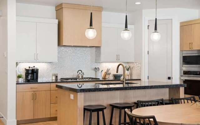 Laguna Beach 4 Bedroom Townhouse