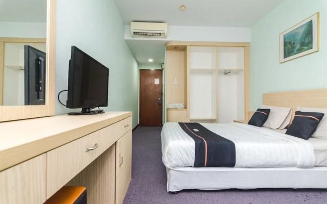 Holly Sentosa Hotel by OYO Rooms