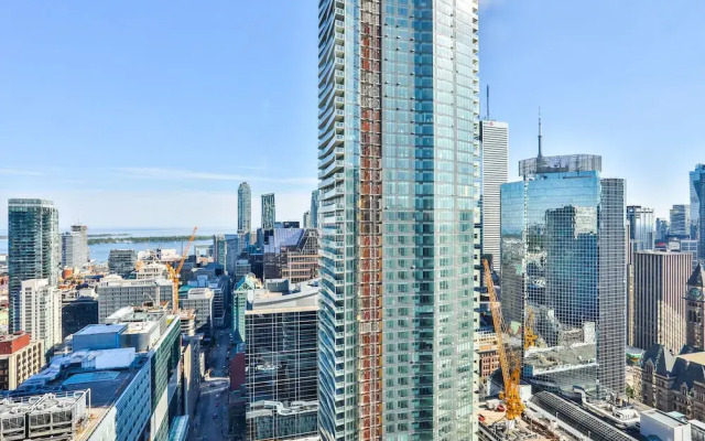 Executive High Rise Suite