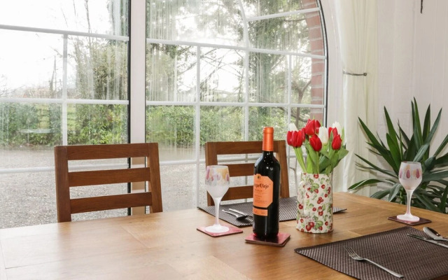 Rose Villa, Llanymynech