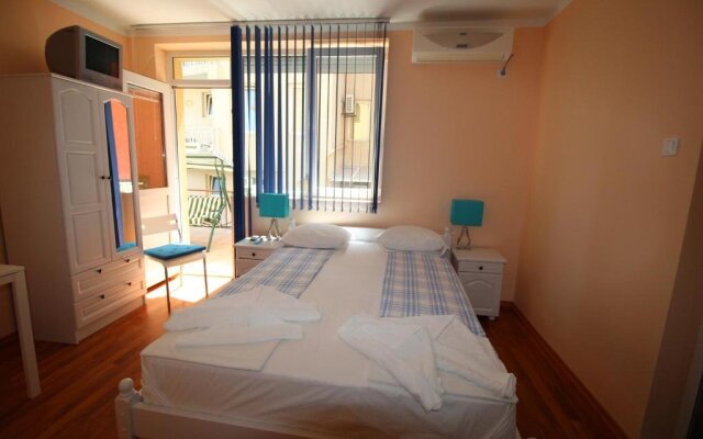 Family Guest House Kostovi