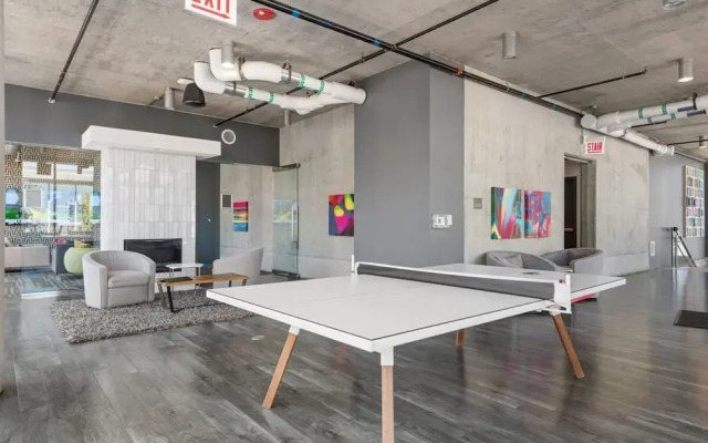 Group Home 3 Luxe Apts Spacious Central