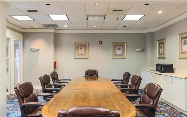 Motel 6 Cutler Bay, FL