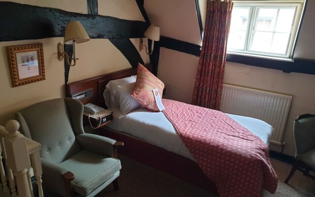 George Hotel