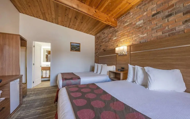 Ramada Gananoque Provincial Inn