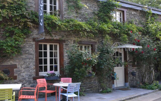 Charming House With Fireplace