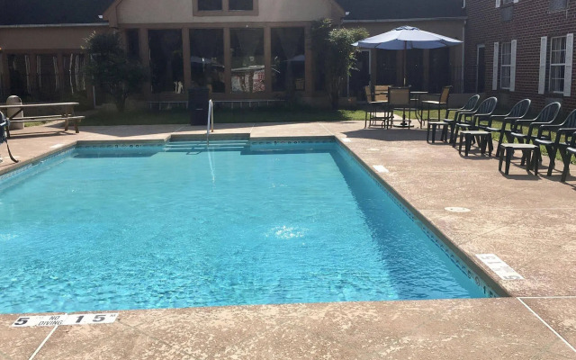 Quality Inn Dublin I-81