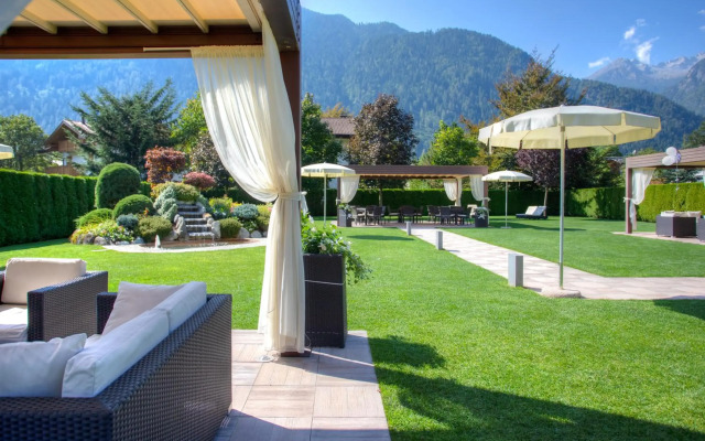 Beverly Alps Hotel & Spa