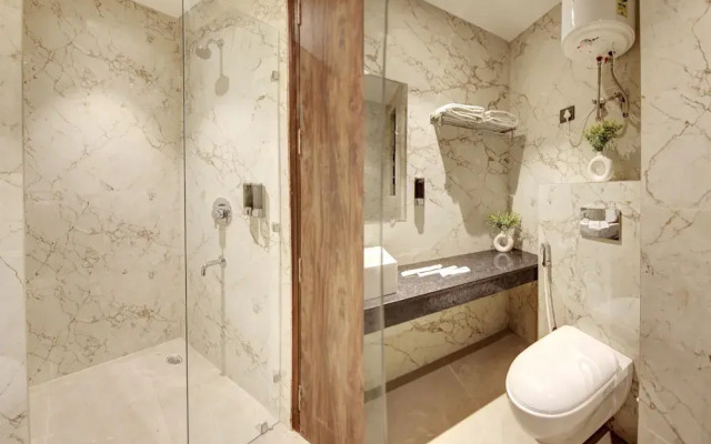 Saltstayz Premier – Galleria Market Road & Sector 27
