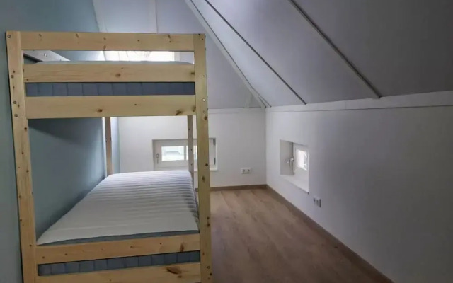 Comfortable Holiday Home With Garden