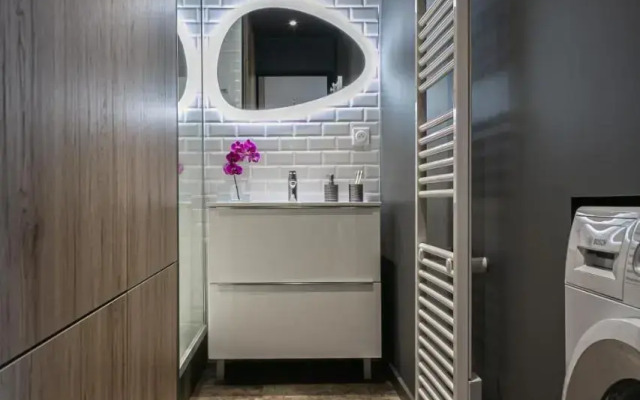 Little Factory - 2 Pièces - Parking privé