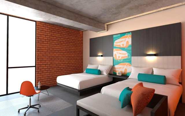Aloft Celaya