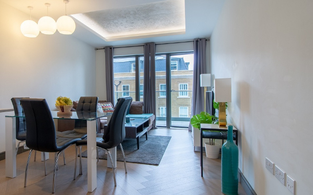 Twickenham Wharf House by Vantage Apartments